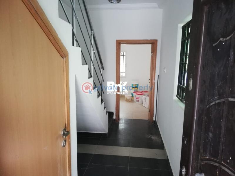 Spacious neat and well maintained 4 bedroom terraced - 8 4 bedroom Terraced Duplex For Rent Ikota Lekki Lagos - 8
