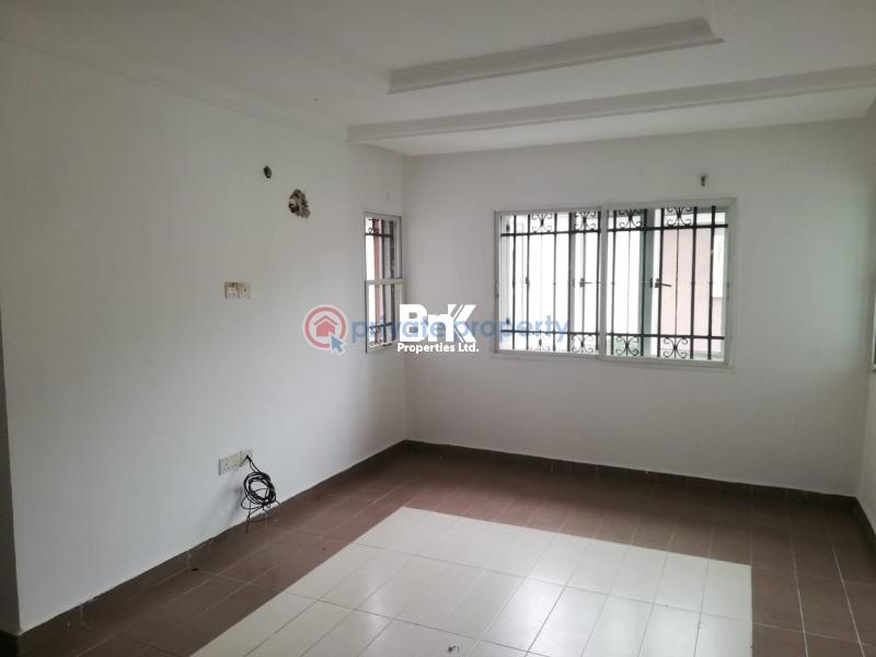 Spacious neat and well maintained 4 bedroom terraced - 7 4 bedroom Terraced Duplex For Rent Ikota Lekki Lagos - 7