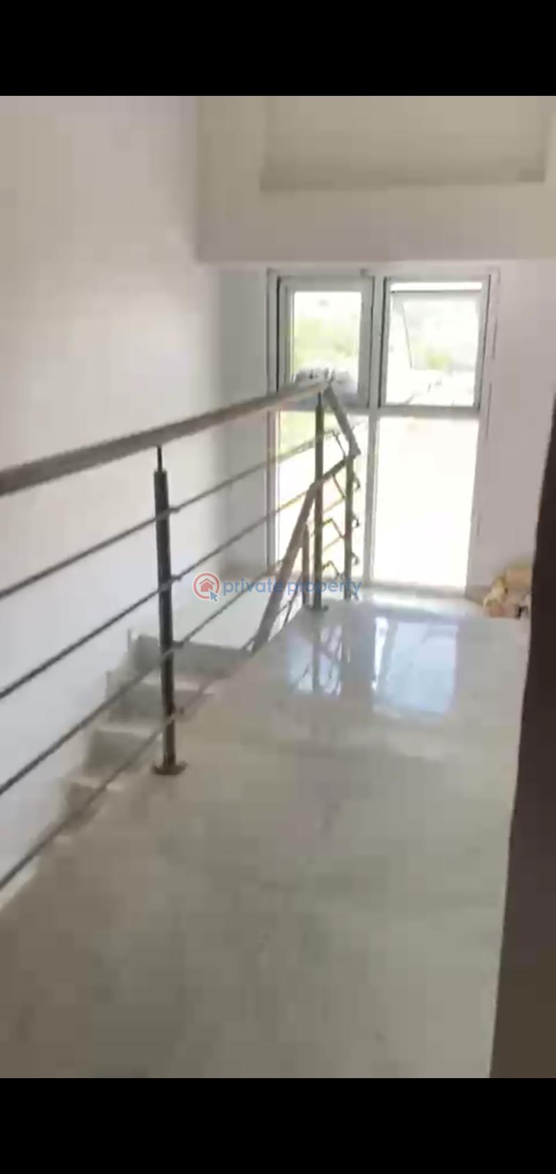 Spacious neat and well positioned office space in a secure estate - 2 Office For Rent Osapa London Lekki Lagos - 2