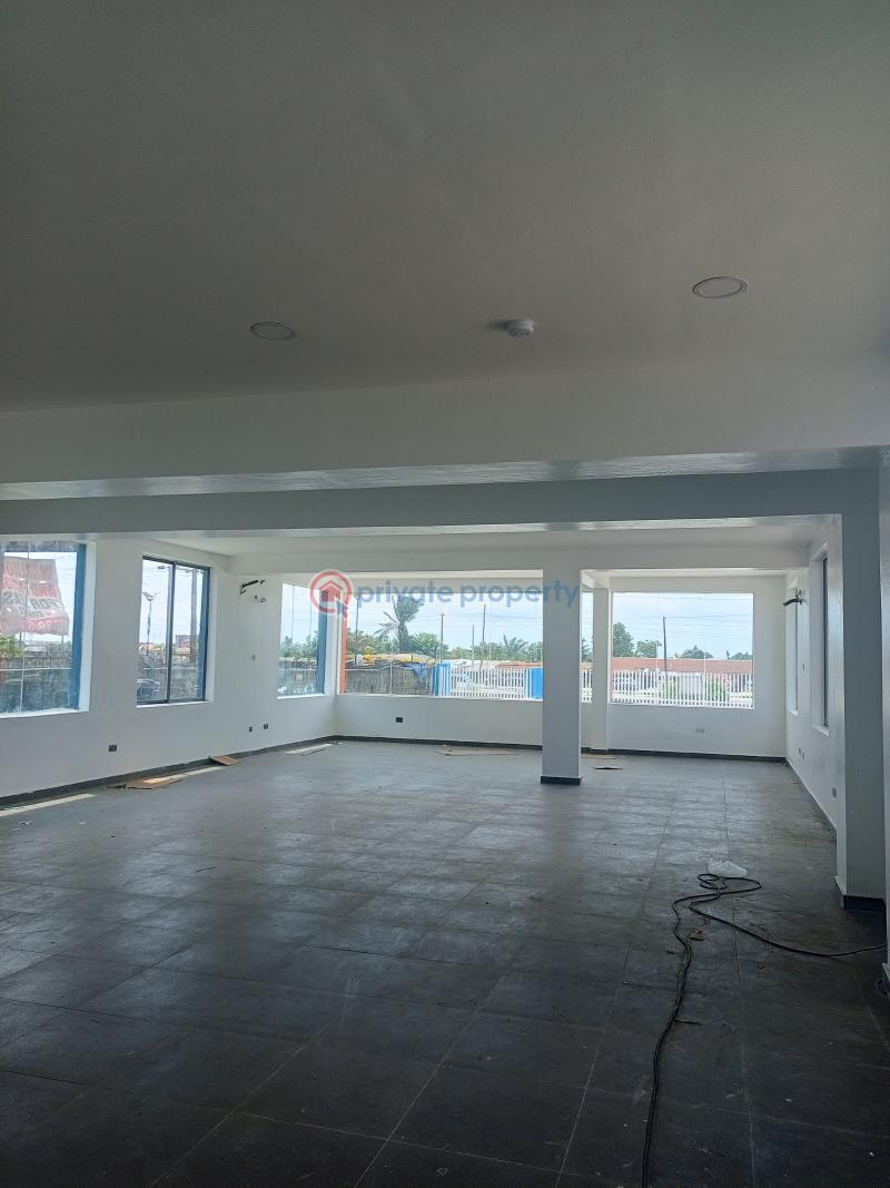 Mall/Complex/Plaza For Rent Eputu Ibeju-Lekki Lagos - 3