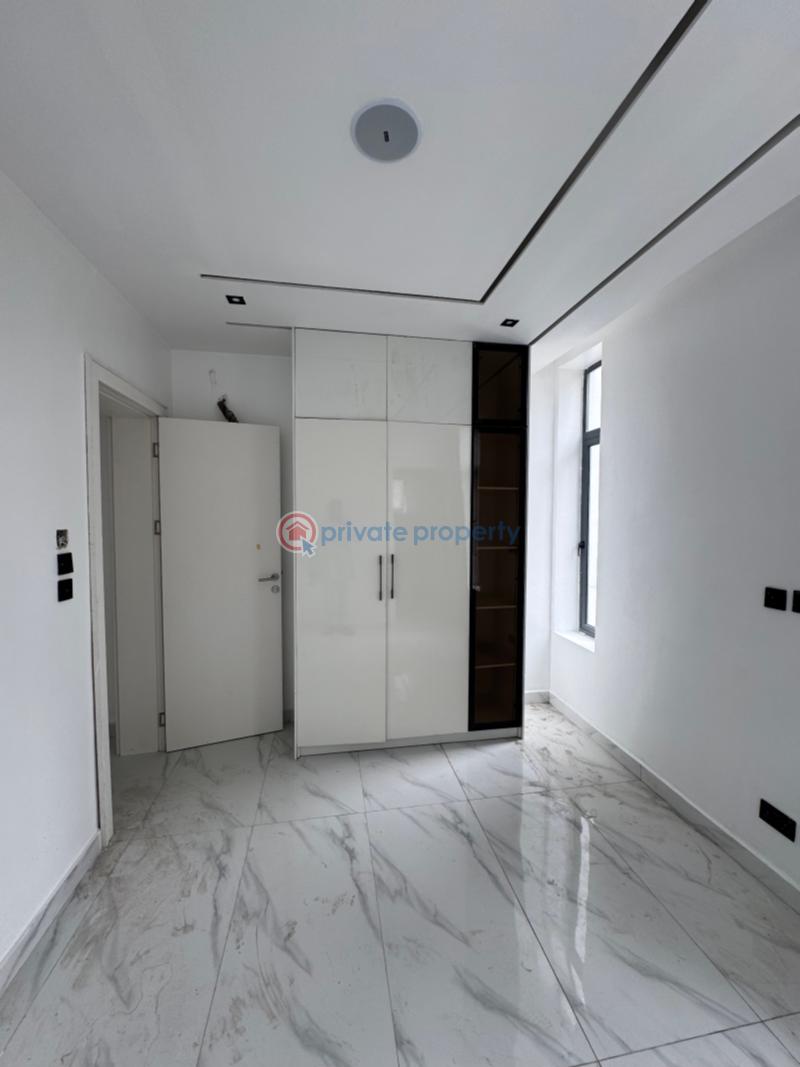 Spacious newly built 2bedroom flat with pool and gym - 9 2 bedroom Block Of Flats For Sale Lekki Phase 1 Lagos - 9