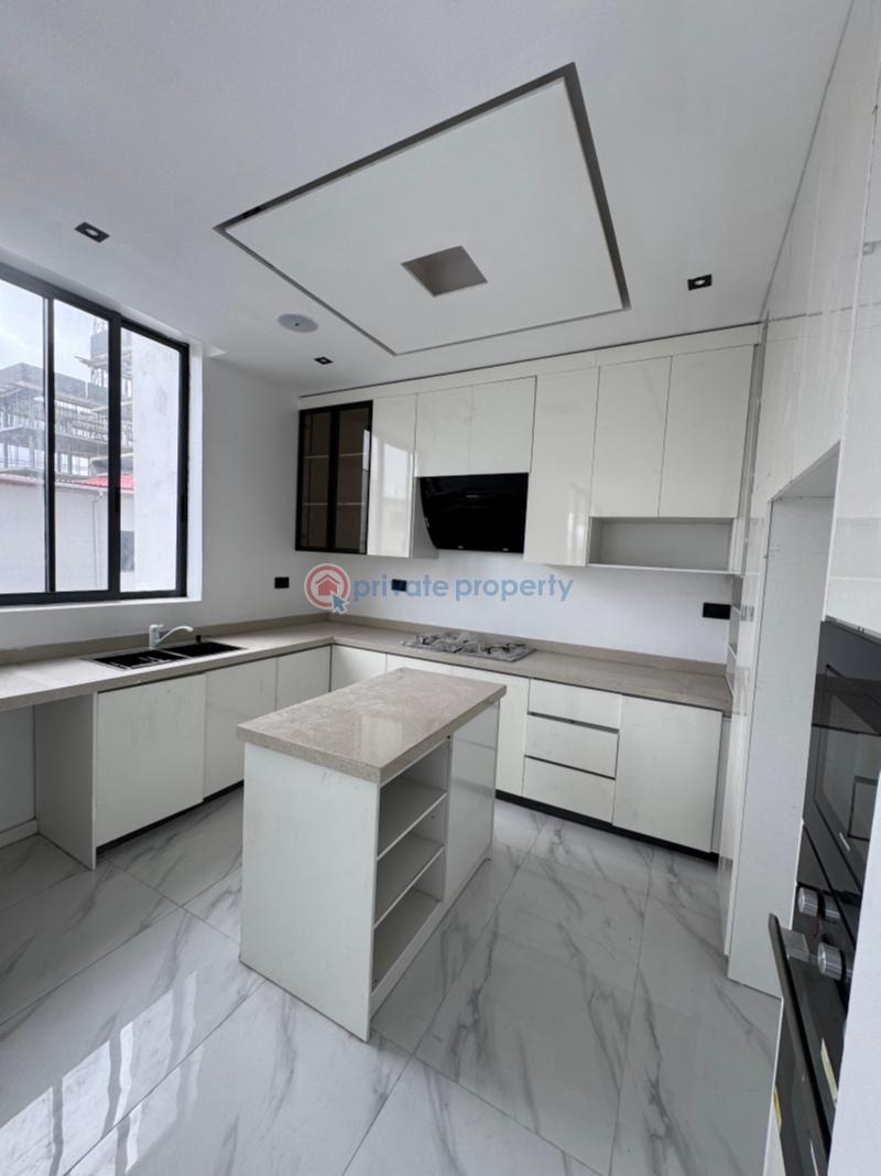 Spacious newly built 2bedroom flat with pool and gym - 5 2 bedroom Block Of Flats For Sale Lekki Phase 1 Lagos - 5