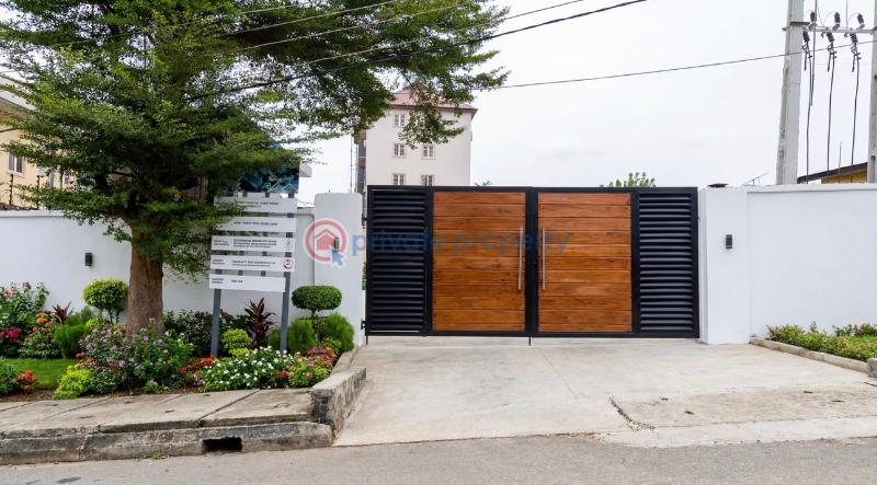 3 bedroom Block Of Flats For Sale Panti Street Yaba Lagos - 17