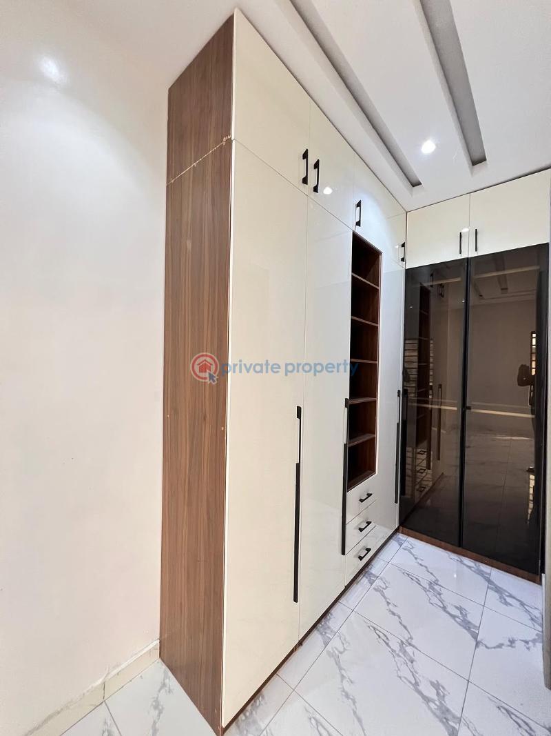 5 bedroom Detached Duplex For Sale Omole Phase 1 Ojodu Lagos - 9