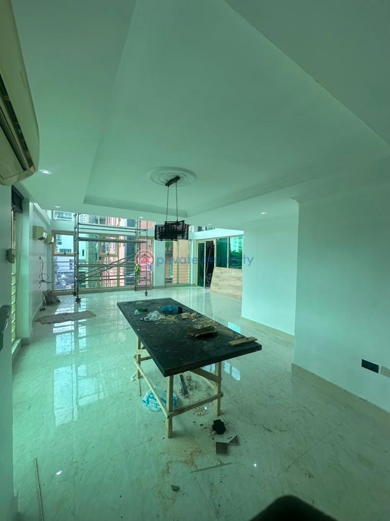 3 bedroom Shared Apartment For Rent Ikoyi Lagos - 2