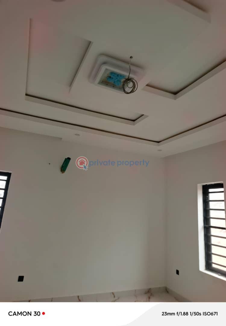 Spacious newly well built 5bedroom detach duplex with bq - 10 5 bedroom House For Sale Magodo Phase 2 Kosofe/Ikosi Lagos - 10