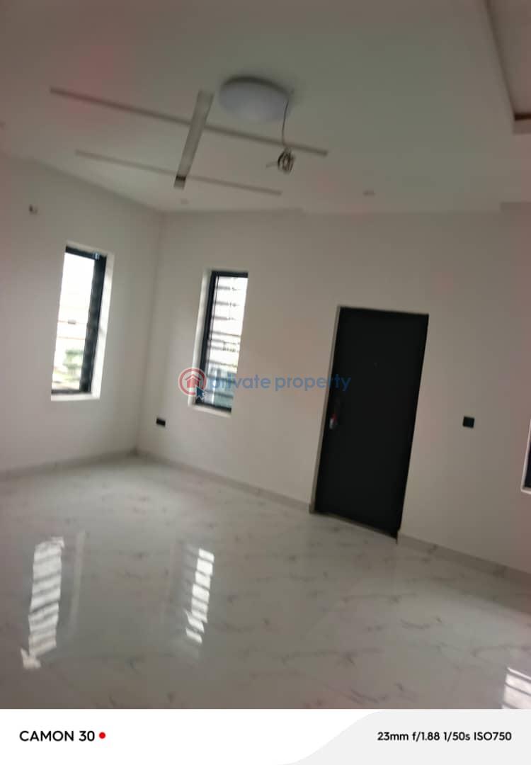 Spacious newly well built 5bedroom detach duplex with bq - 13 5 bedroom House For Sale Magodo Phase 2 Kosofe/Ikosi Lagos - 13