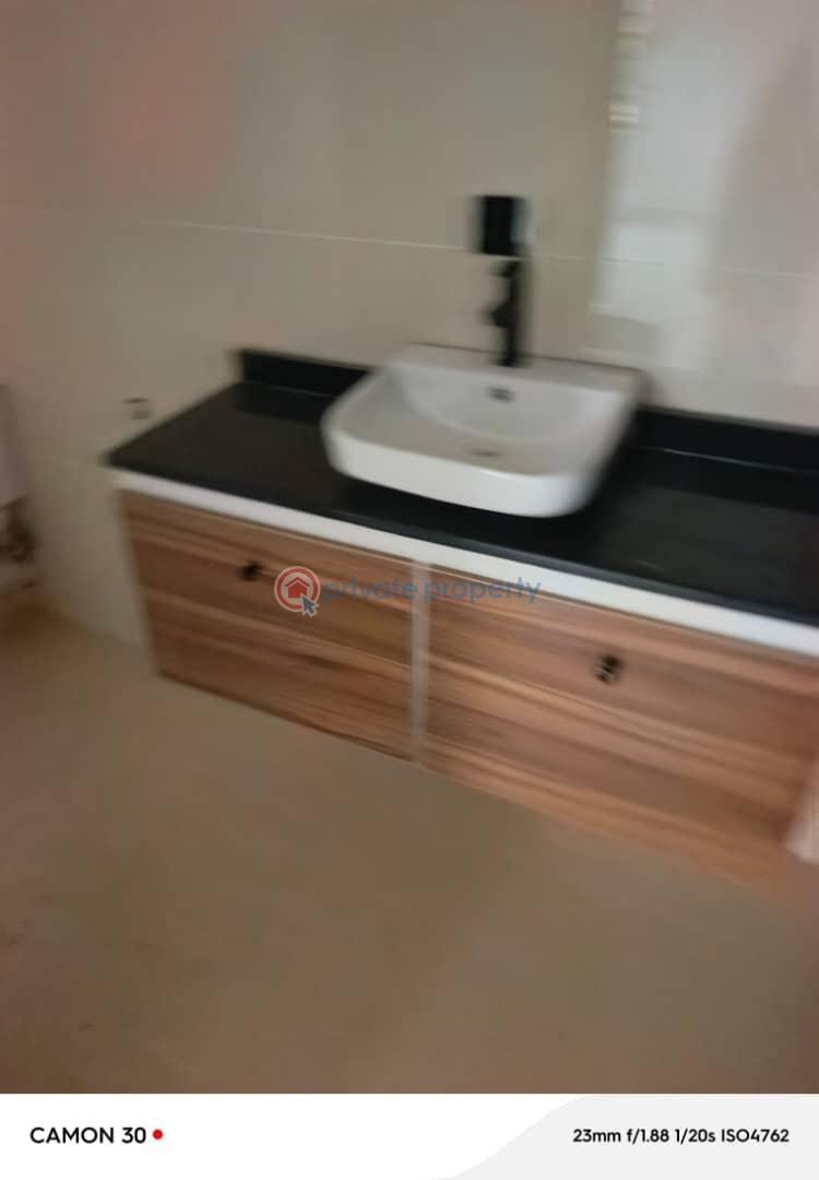 Spacious newly well built 5bedroom detach duplex with bq - 5 5 bedroom House For Sale Magodo Phase 2 Kosofe/Ikosi Lagos - 5