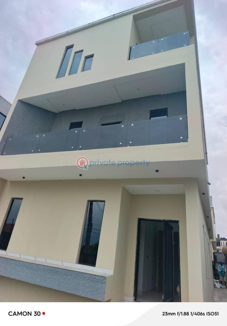 5 bedroom House For Sale Magodo Phase 2 Kosofe/Ikosi Lagos - 0