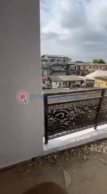 Spacious nice miniflat - 3 1 bedroom Mini Flat For Rent Onipanu Shomolu Lagos - 3