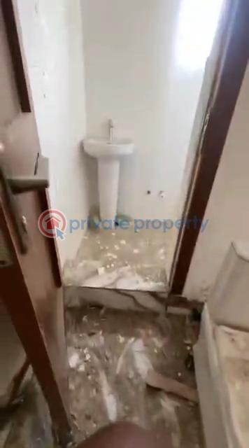 Spacious nice miniflat - 4 1 bedroom Mini Flat For Rent Onipanu Shomolu Lagos - 4