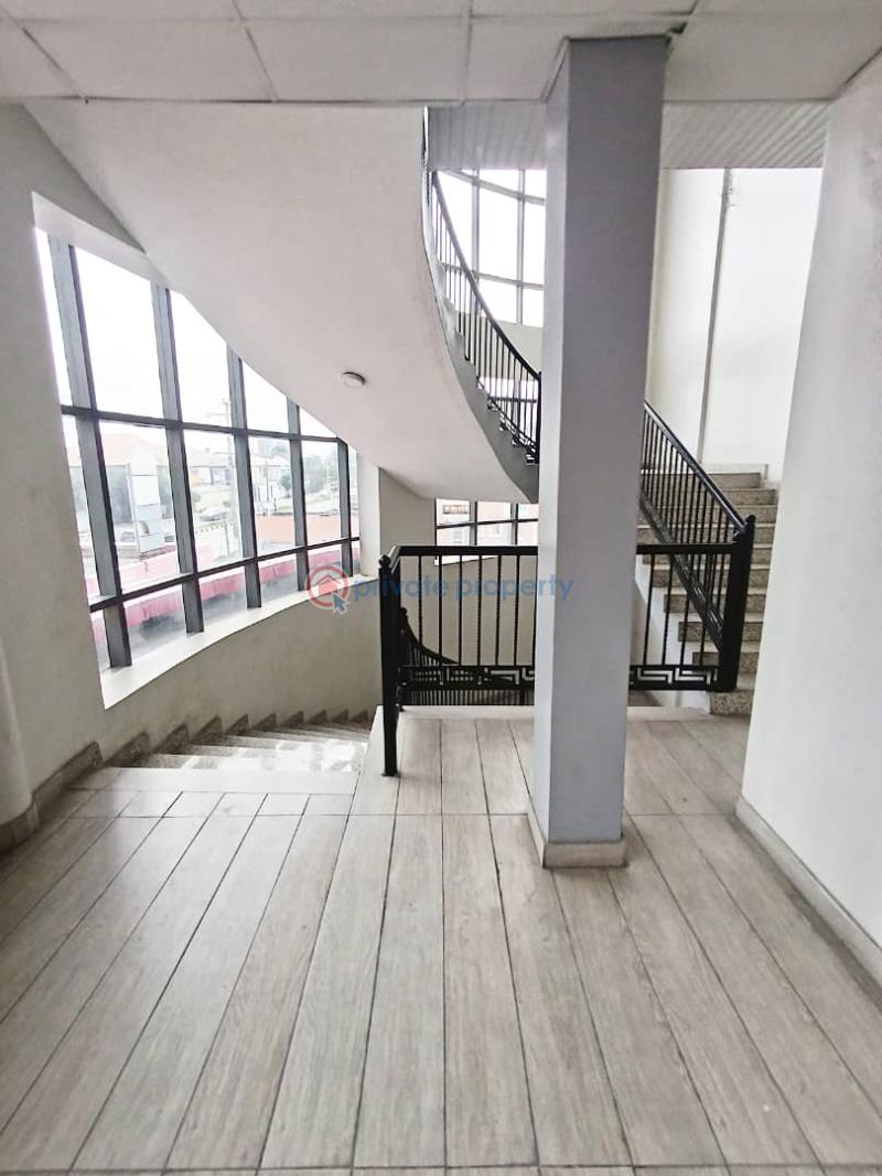 Spacious office space - 1 1 bedroom Office For Rent Lekki Phase 1 Lagos - 1