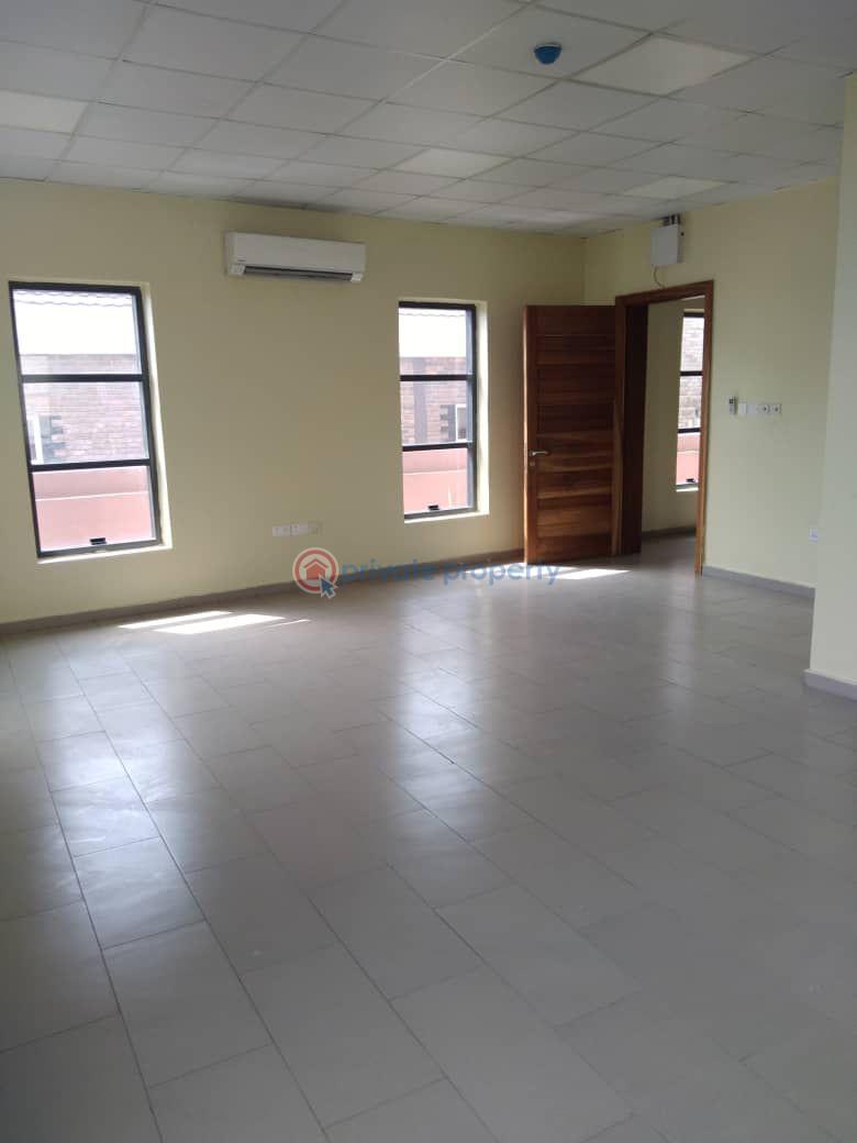 Spacious office space measuring 175sqm - 3 1 bedroom Office For Rent Lekki Phase 1 Lagos - 3