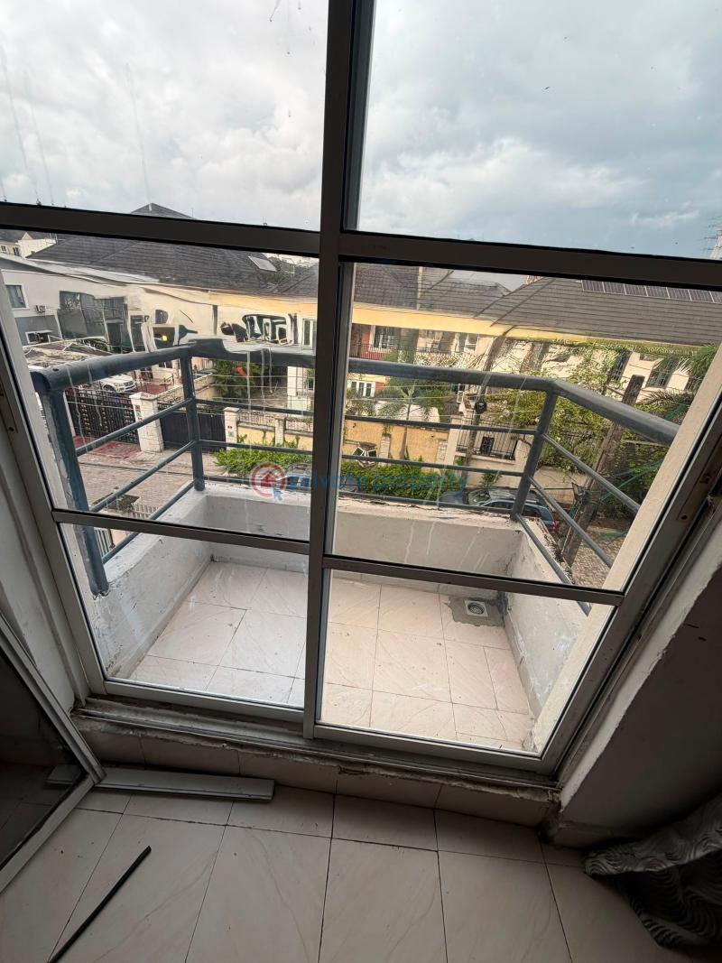 1 bedroom Mini Flat For Rent Lekki Phase 1 Lagos - 6