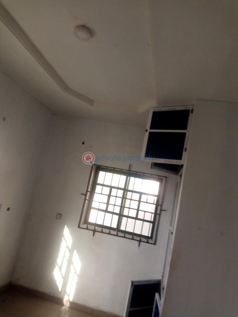 2 bedroom Block Of Flats For Rent Osubi Warri Delta State Warri Delta - 2