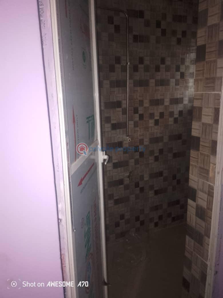 Spacious room and parlor self contain at shalom estate idi ope liberty academy road off akala express  with full pop - 2 2 bedroom Block Of Flats For Rent Liberty Academy, Akala Express Akala Express Ibadan Oyo - 2