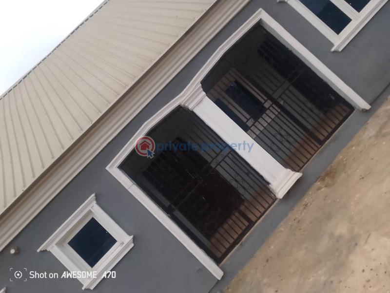 Spacious room and parlor self contain at shalom estate idi ope liberty academy road off akala express  with full pop - 9 2 bedroom Block Of Flats For Rent Liberty Academy, Akala Express Akala Express Ibadan Oyo - 9