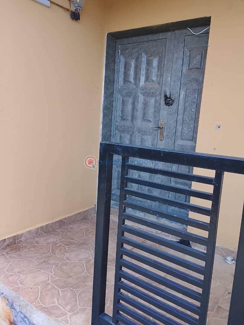 1 bedroom Block Of Flats For Rent Olakunle Traffic Light After Kuola Ibadan Oyo - 0