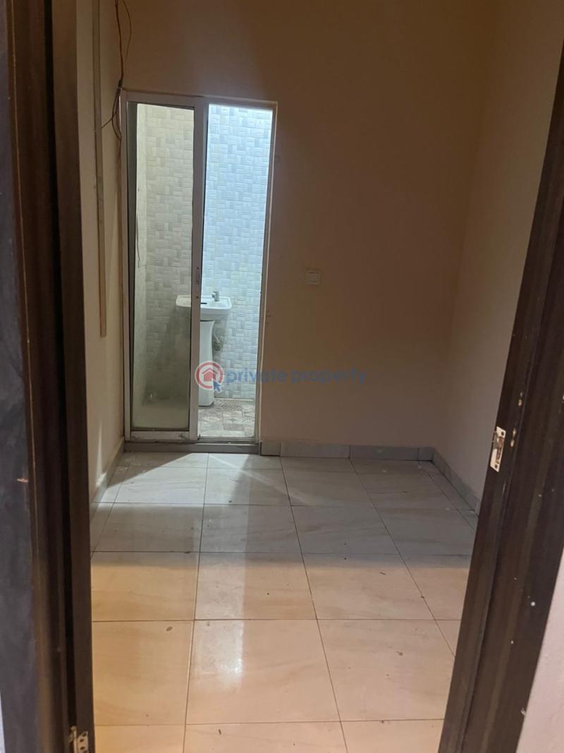 1 bedroom Room or Boys Quarter For Rent Chevron Drive Lekki Lagos - 6