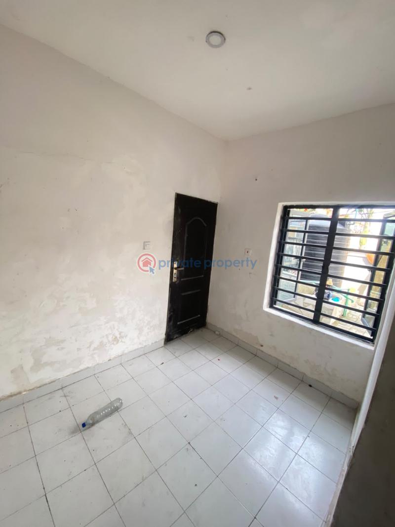 Room or Boys Quarter For Rent Osapa London Lekki Lagos - 0