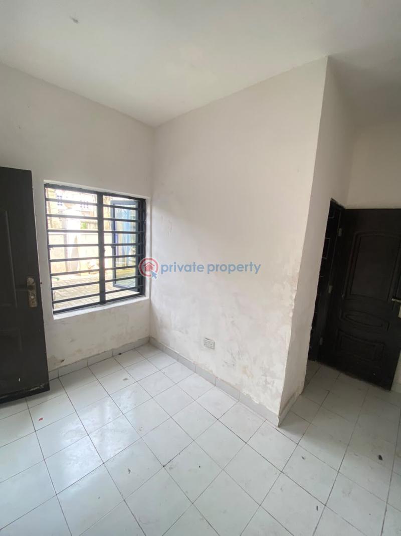Room or Boys Quarter For Rent Osapa London Lekki Lagos - 4