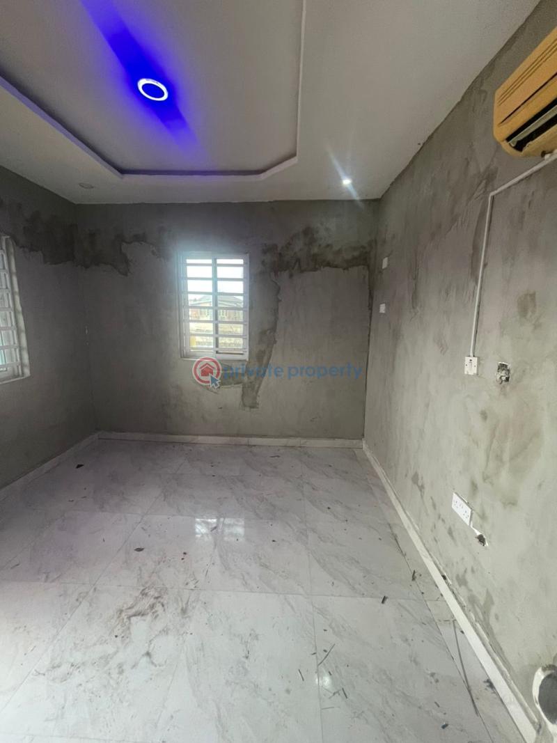 1 bedroom Self Contain For Rent Iwaya Yaba Lagos - 0