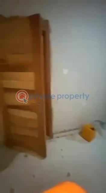 1 bedroom Self Contain For Rent Kareem Street Ojuelegba Surulere Lagos - 4