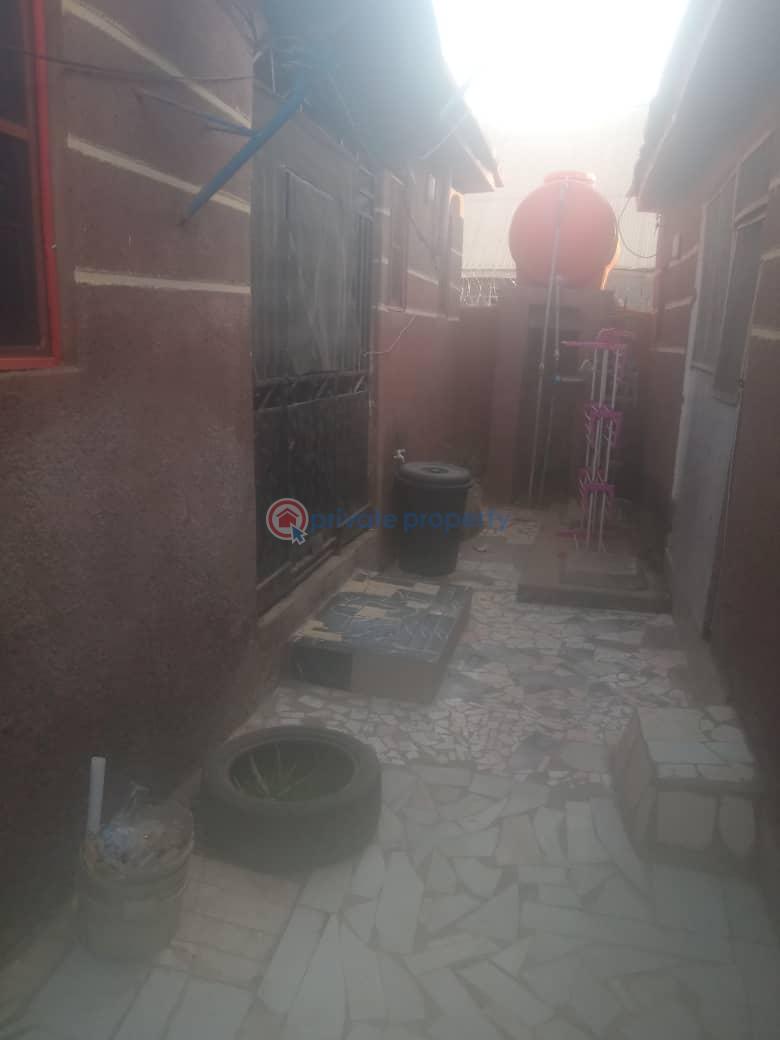 Self Contain For Rent Banana Island, Jahi Abuja Phase 2  - 0