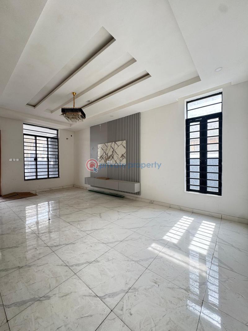 Spacious self compound 3 bedroom terraced duplex . - 8 3 bedroom Terrace For Sale Ikota Lekki Lagos - 8