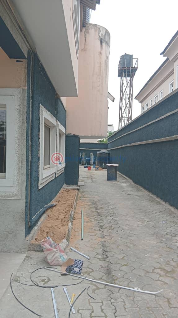 1 bedroom Self Contain For Rent Off Emma Abimbola Lekki Phase 1 Lagos - 1