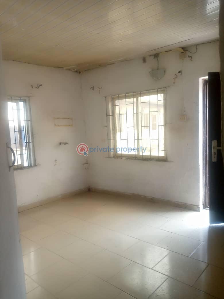 1 bedroom Self Contain For Rent Off Alasia Bus Stop Olokonla Ajah Lagos