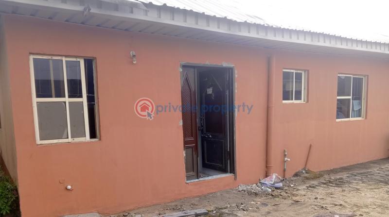 1 bedroom Room or Boys Quarter For Rent New Road Awoyaya Ajah Lagos