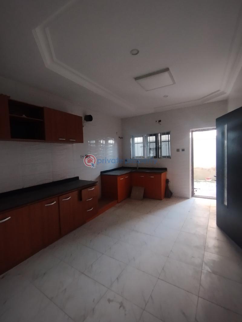 4 bedroom Semi detached Duplex For Rent Ilasan Lekki Lagos - 8