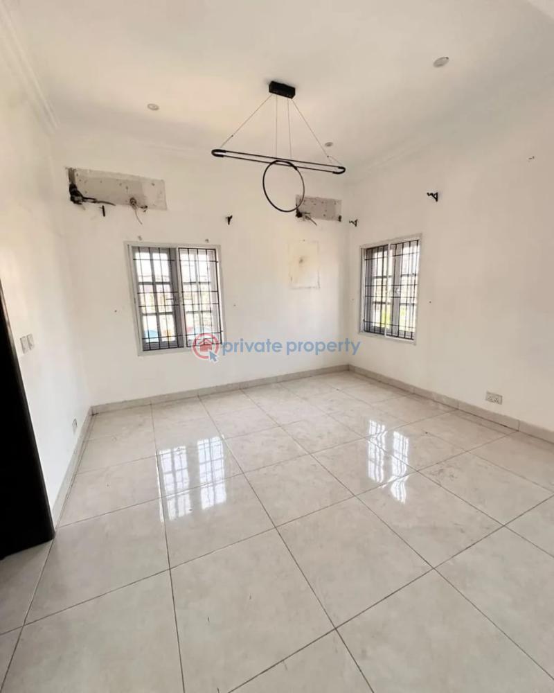 Spacious self service 3-bedroom terrace duplex - 9 3 bedroom Terraced Duplex For Rent Ikate Elegushi Lekki Lagos - 9