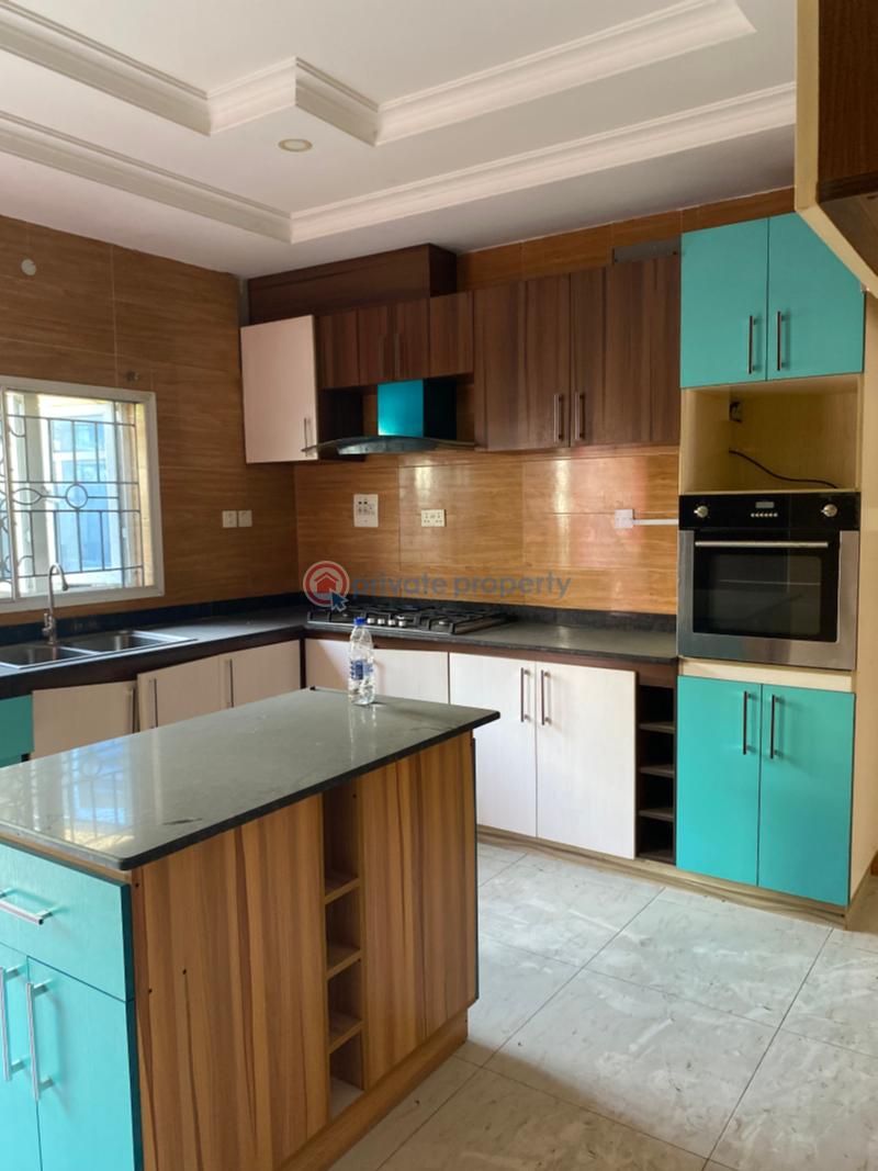 4 bedroom Terraced Duplex For Rent In A Secured Estate Off Freedom Way Ikate Lekki Phase 1 Lagos - 7