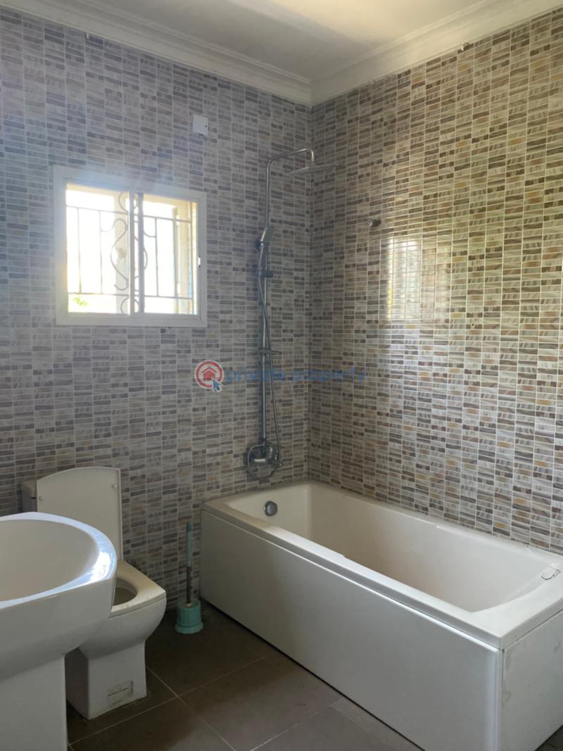 4 bedroom Terraced Duplex For Rent In A Secured Estate Off Freedom Way Ikate Lekki Phase 1 Lagos - 15