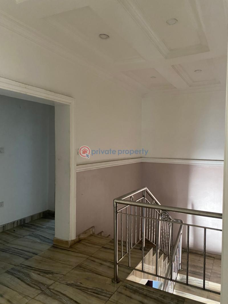 4 bedroom Terraced Duplex For Rent In A Secured Estate Off Freedom Way Ikate Lekki Phase 1 Lagos - 21