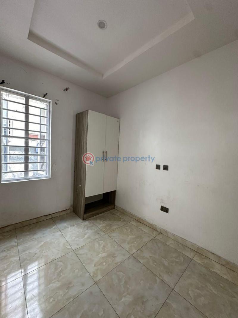1 bedroom Self Contain For Rent Ikota Lekki Lagos - 0