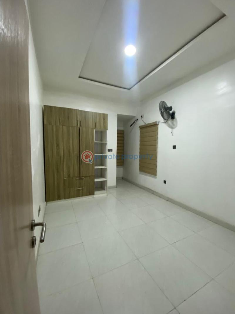 Spacious semi-master’s bedroom - 2 1 bedroom Shared Apartment For Rent Ikota Lekki Lagos - 2