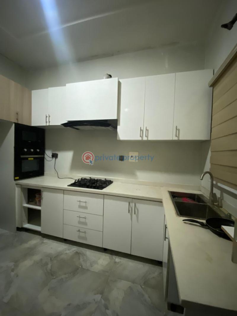 Spacious semi-master’s bedroom - 11 1 bedroom Shared Apartment For Rent Ikota Lekki Lagos - 11