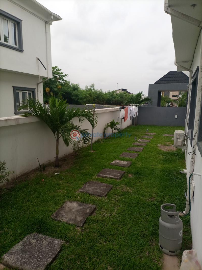 Spacious semi - masters bedroom in a shared duplex - 21 1 bedroom Self Contain For Rent Royal Garden City Estate Ajiwe Ajah Lagos - 21