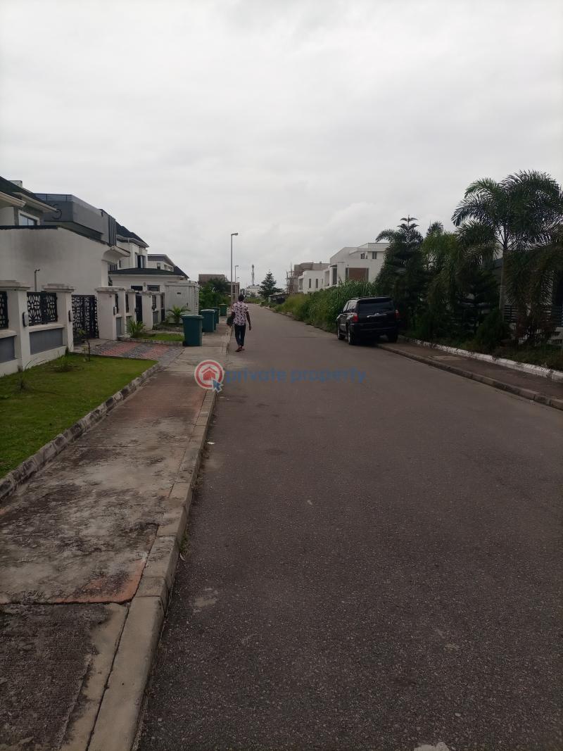 Spacious semi - masters bedroom in a shared duplex - 0 1 bedroom Self Contain For Rent Royal Garden City Estate Ajiwe Ajah Lagos - 0