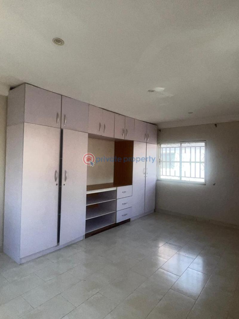 Spacious service 3bedroom flat at oniru - 8 3 bedroom Block Of Flats For Rent Oniru By John Holt Street Oniru Victoria Island Lagos - 8