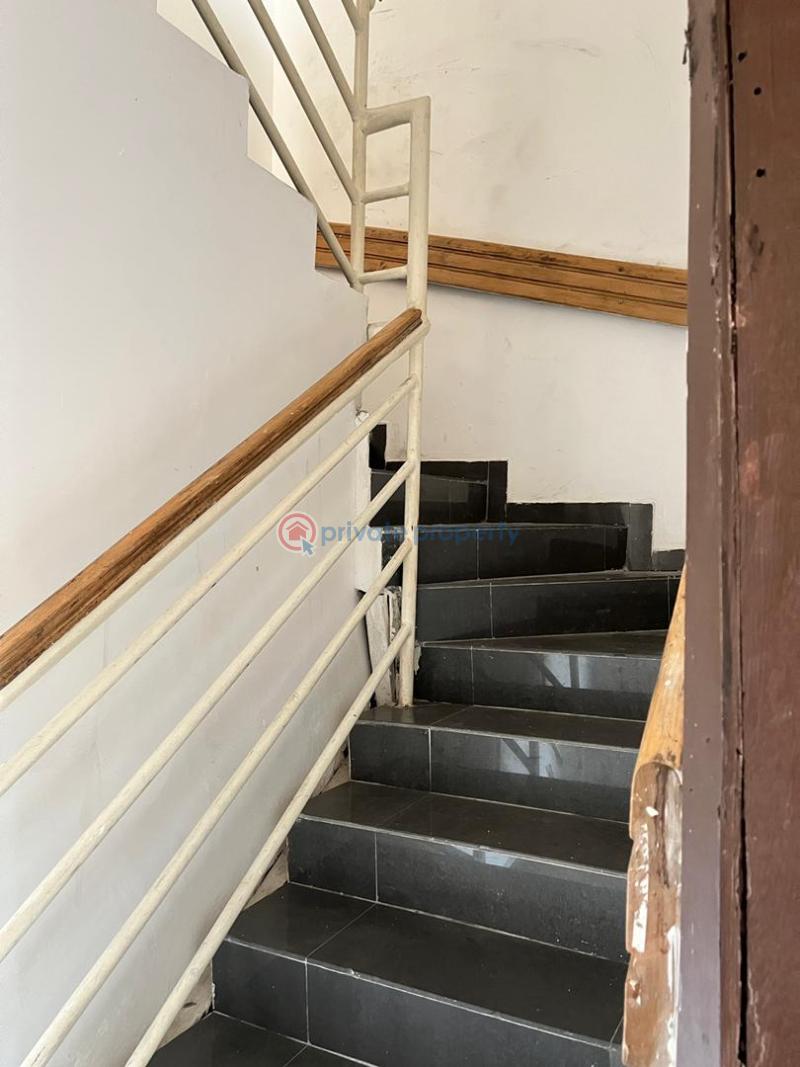 Spacious service 3bedroom flat at oniru - 6 3 bedroom Block Of Flats For Rent Oniru By John Holt Street Oniru Victoria Island Lagos - 6