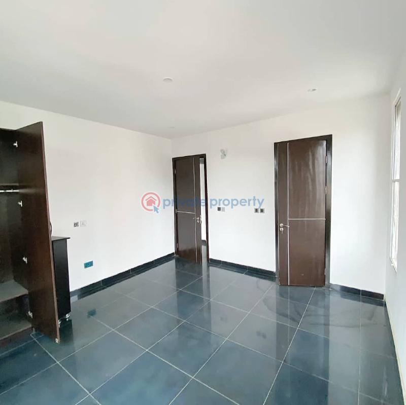 Spacious  serviced 4 bedroom terrace house - 8 4 bedroom Terraced Duplex For Rent Lekki Phase 1 Lagos - 8