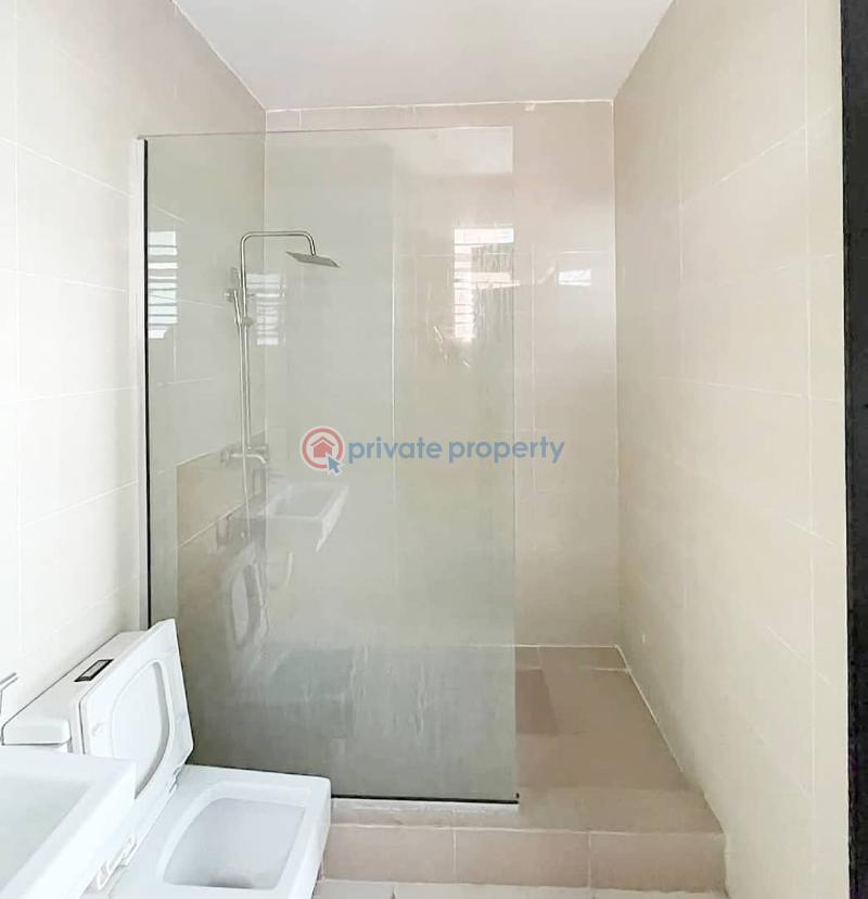 Spacious  serviced 4 bedroom terrace house - 11 4 bedroom Terraced Duplex For Rent Lekki Phase 1 Lagos - 11