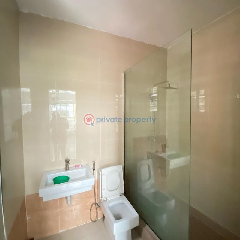 Spacious  serviced 4 bedroom terrace house - 14 4 bedroom Terraced Duplex For Rent Lekki Phase 1 Lagos - 14