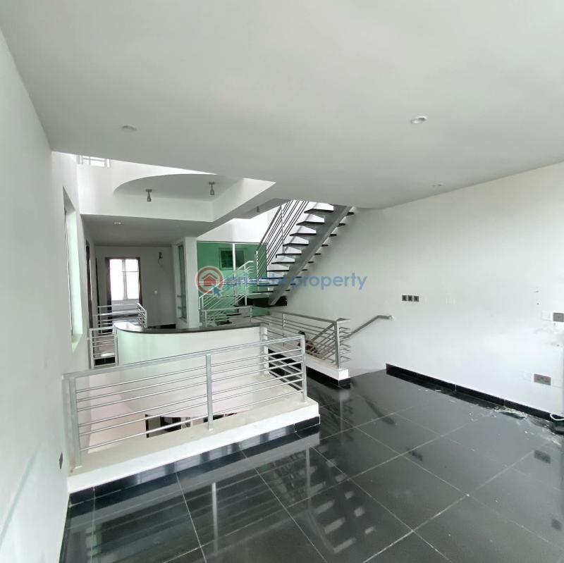 Spacious  serviced 4 bedroom terrace house - 13 4 bedroom Terraced Duplex For Rent Lekki Phase 1 Lagos - 13