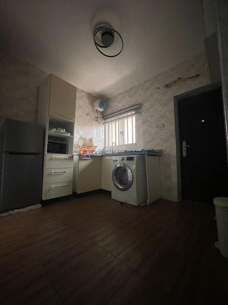 2 bedroom Block Of Flats For Rent Aguda  Surulere Lagos - 6