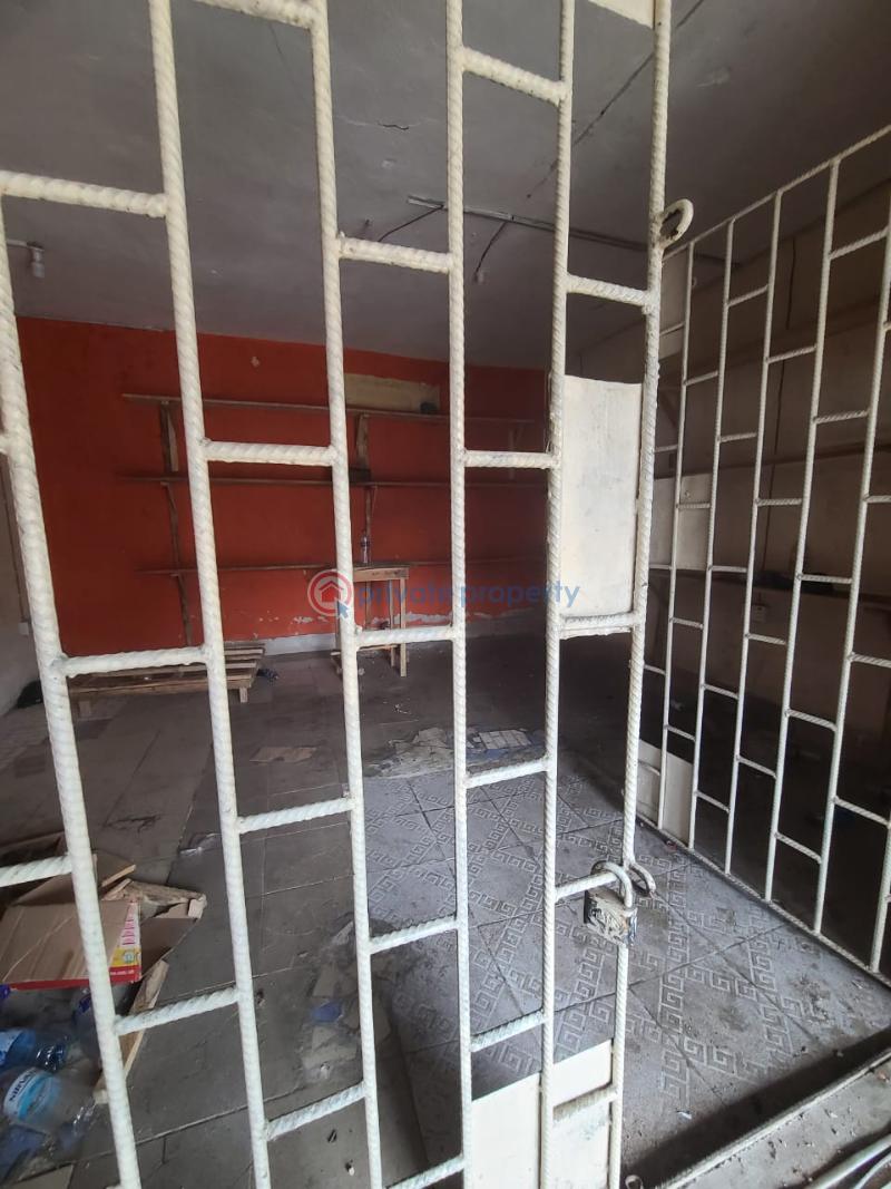 Shop For Rent Morocco Road Fadeyi Shomolu Lagos - 3